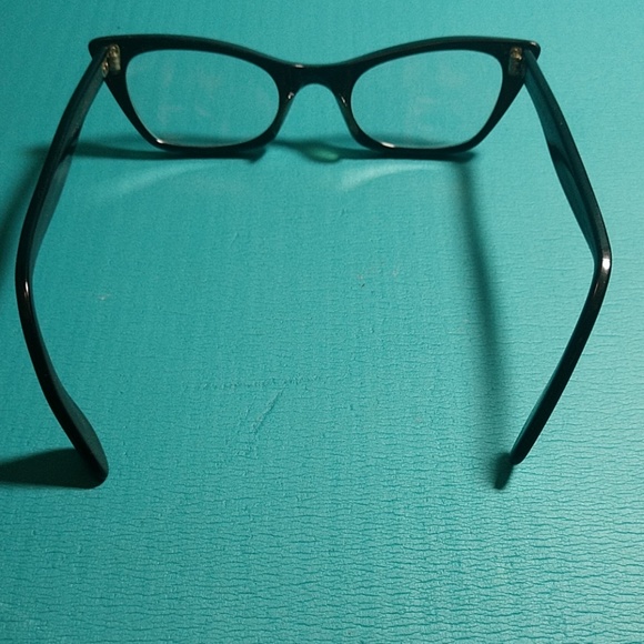 Vintage Cat Eye Bausch and Lomb Black Frames - Picture 4 of 7